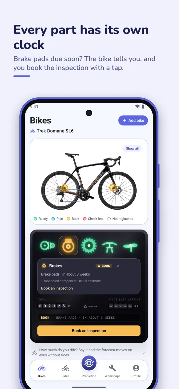A lamp card on Android: brake pads due in about three weeks, with the button to book a check-up.